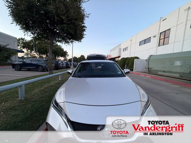 2023 Toyota Venza LE