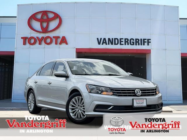 Reflex Silver 2017 Volkswagen Passat 1.8T SE Sedan Front-Wheel Drive 6-Speed Automatic