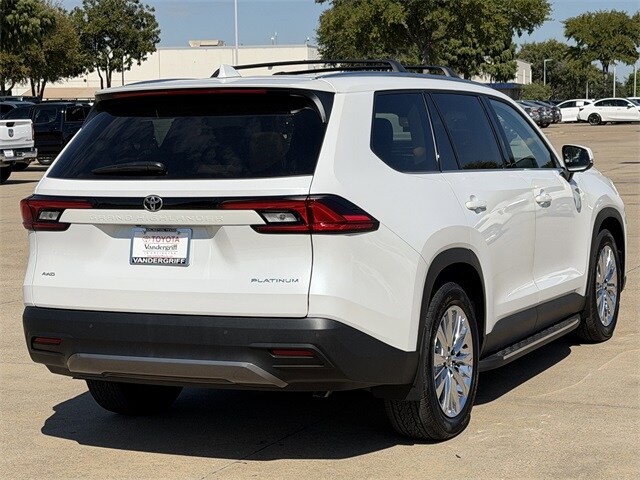 2026 Toyota Grand Highlander Platinum photo 2