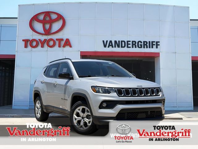 2025 Jeep Compass Latitude 4X4's photo