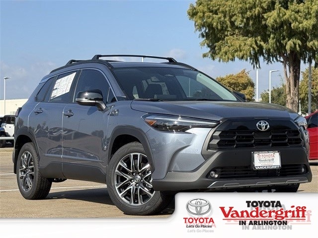 2026 Toyota Corolla Cross XLE's photo