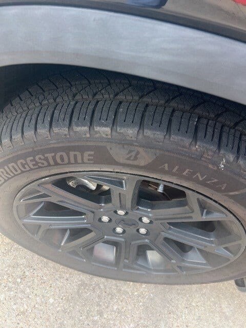 2022 Toyota Highlander L photo 2