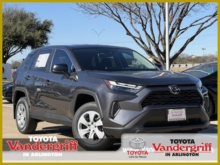 2025 Toyota RAV4 LE SUV