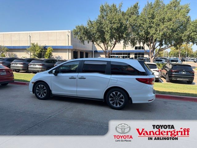 Platinum White Pearl 2024 Honda Odyssey Minivan Front-Wheel Drive Automatic
