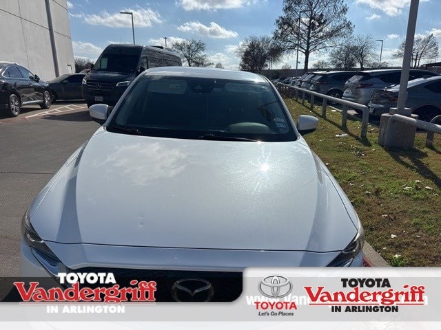 2017 Mazda CX-5 Sport's photo