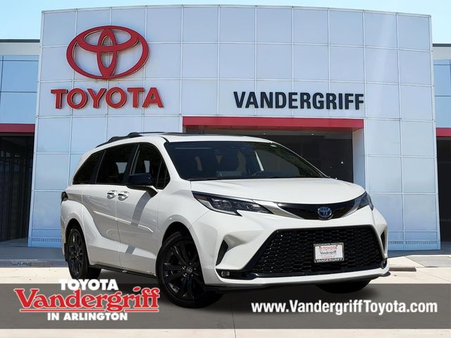 2024 Toyota Sienna Van Passenger Van 