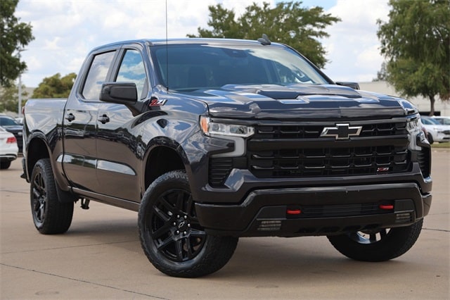 Used 2023 Chevrolet Silverado 1500 LT Trail Boss with VIN 3GCPDFEK5PG210907 for sale in Arlington, TX