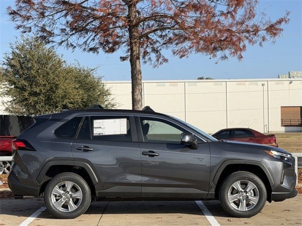 New 2025 Toyota RAV4 XLE SUV