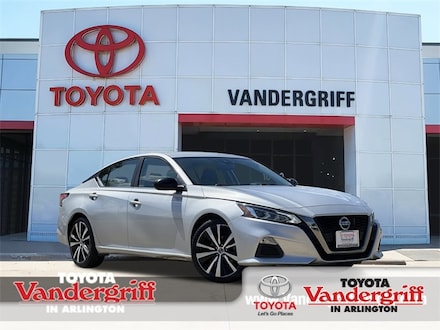 2021 Nissan Altima 2.5 SR Sedan