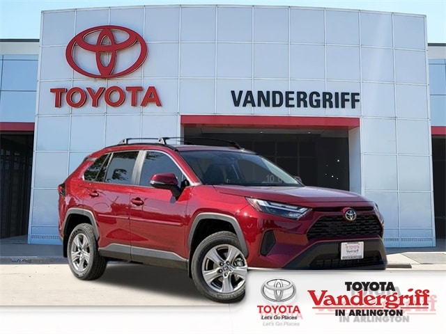 2025 Toyota RAV4 XLE's photo