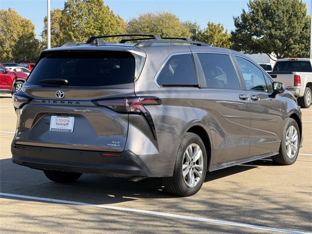 Certified 2024 Toyota Sienna XLE Van Passenger Van
