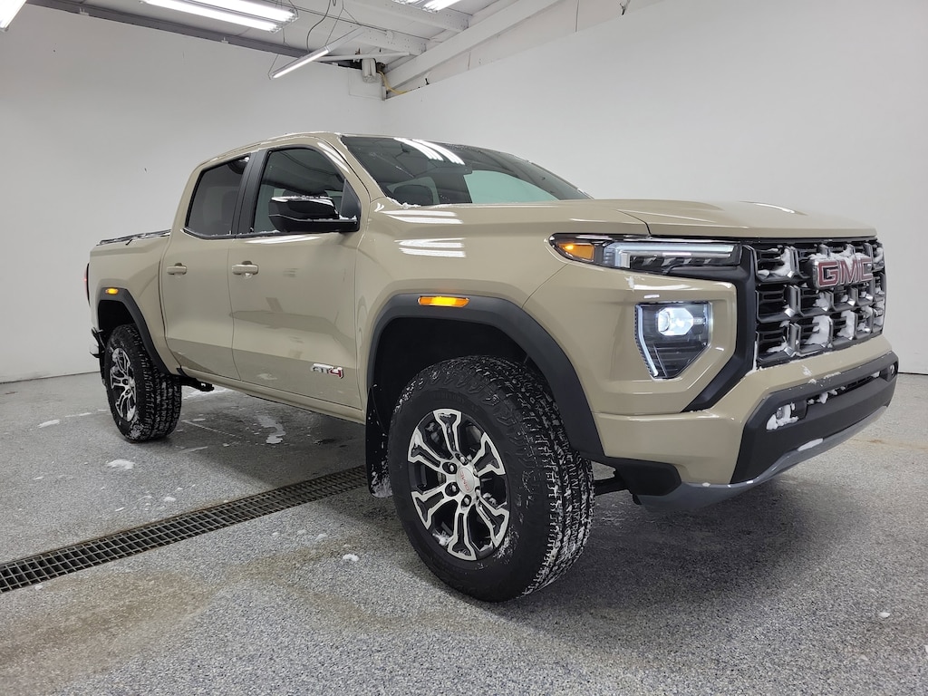 Used 2024 GMC Canyon AT4 Truck