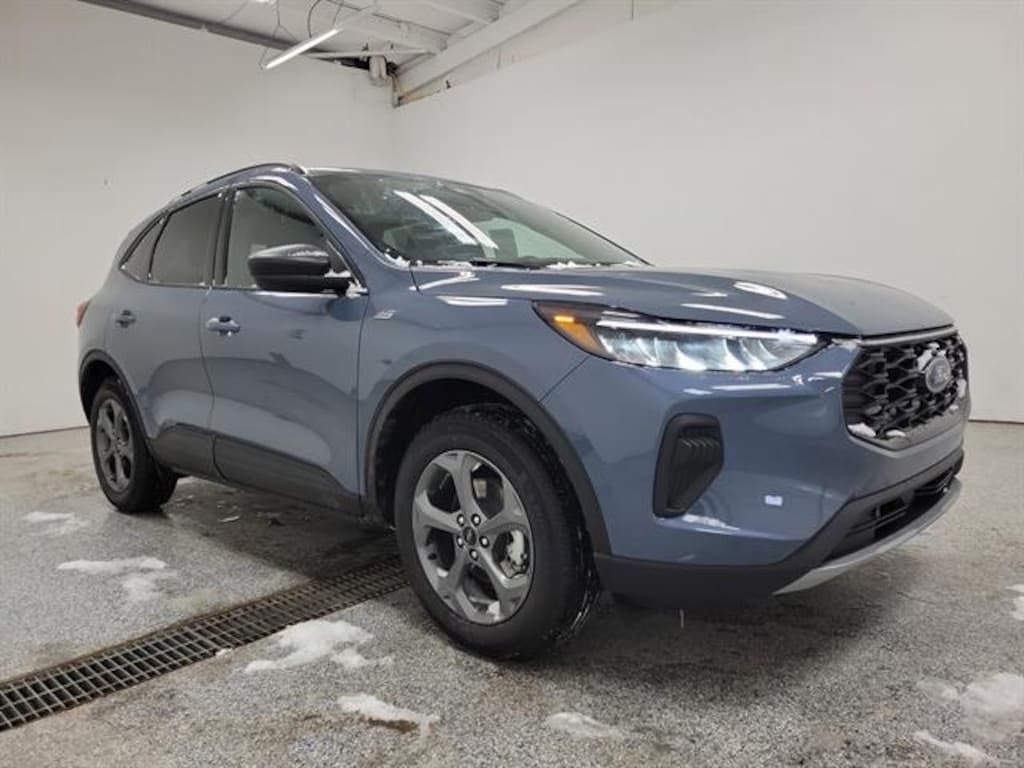 New 2026 Ford Escape ST-Line SUV