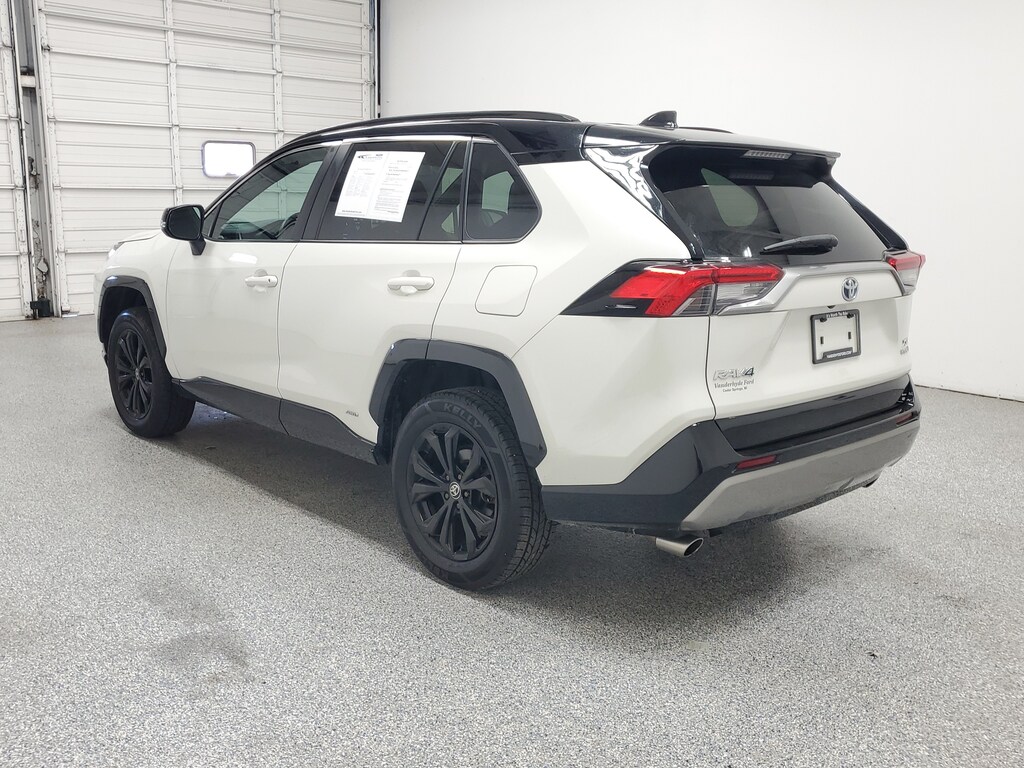 Used 2022 Toyota RAV4 XSE Sport Utility