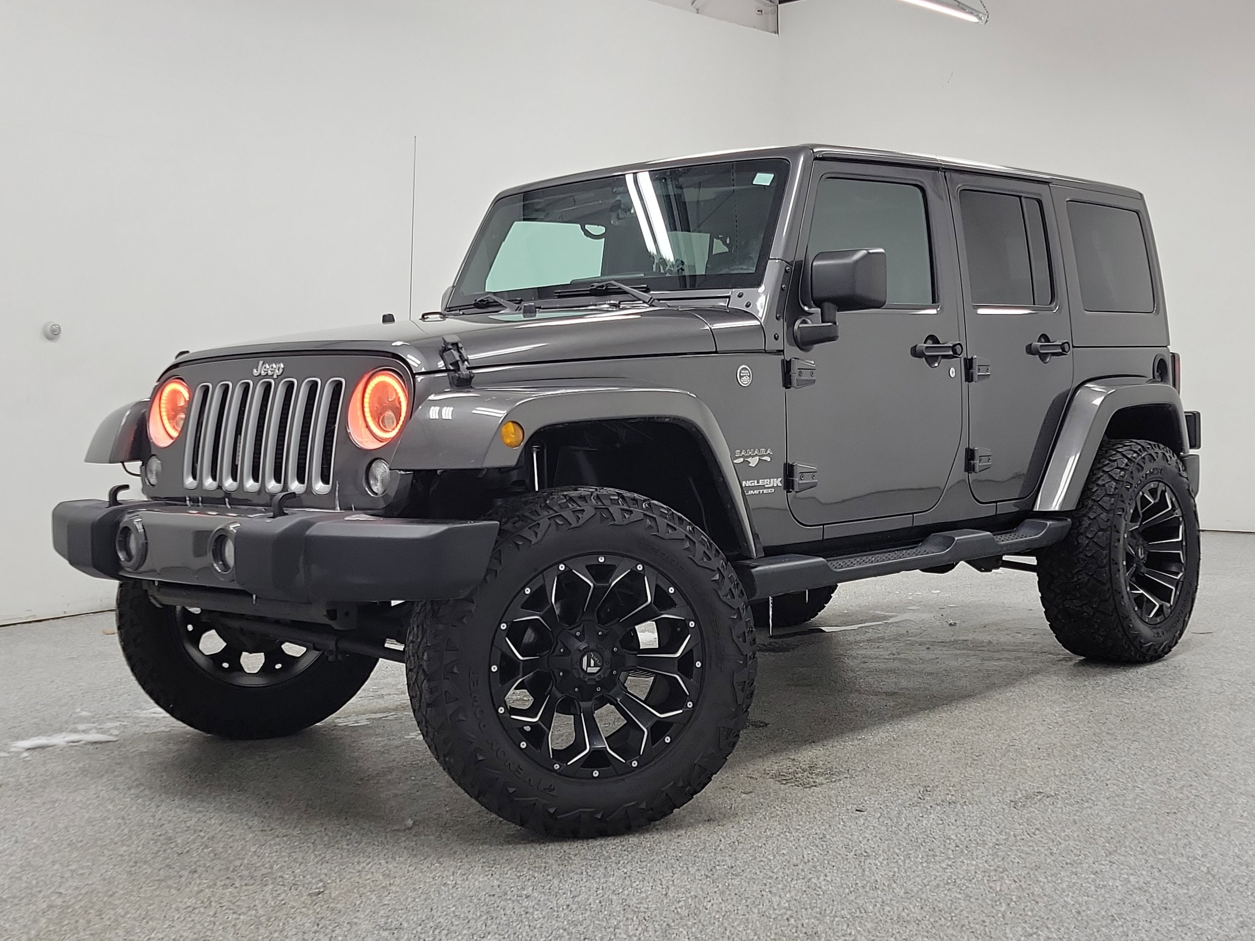 2018 Jeep Wrangler Unlimited Sahara's photo