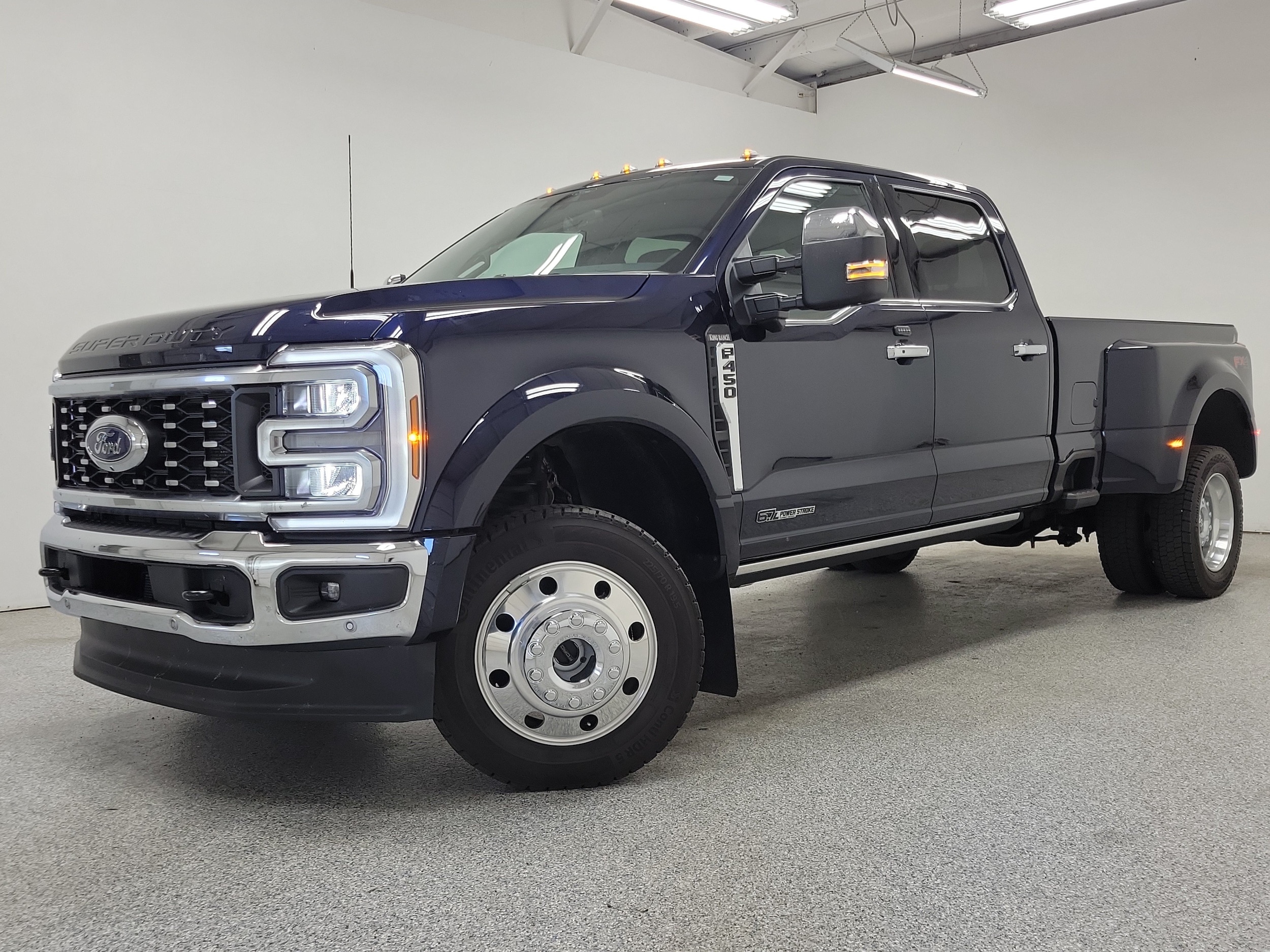 2025 Ford F-450 King Ranch 4x4 Crew Cab 8' Box DRW's photo