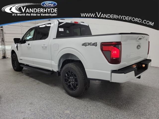 2025 Ford F-150 XLT photo 4