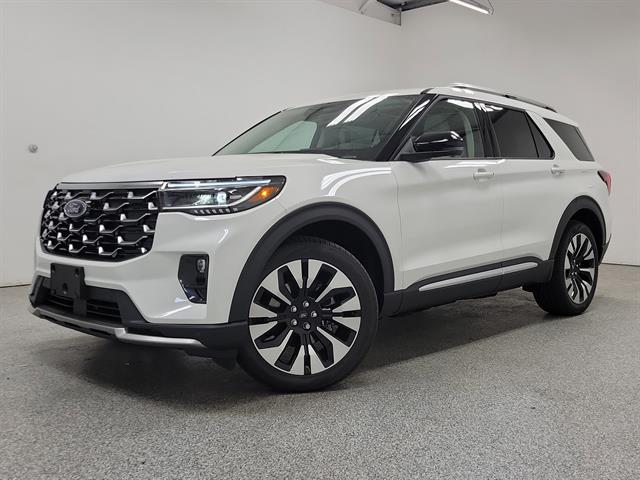 2026 Ford Explorer Platinum 4WD's photo