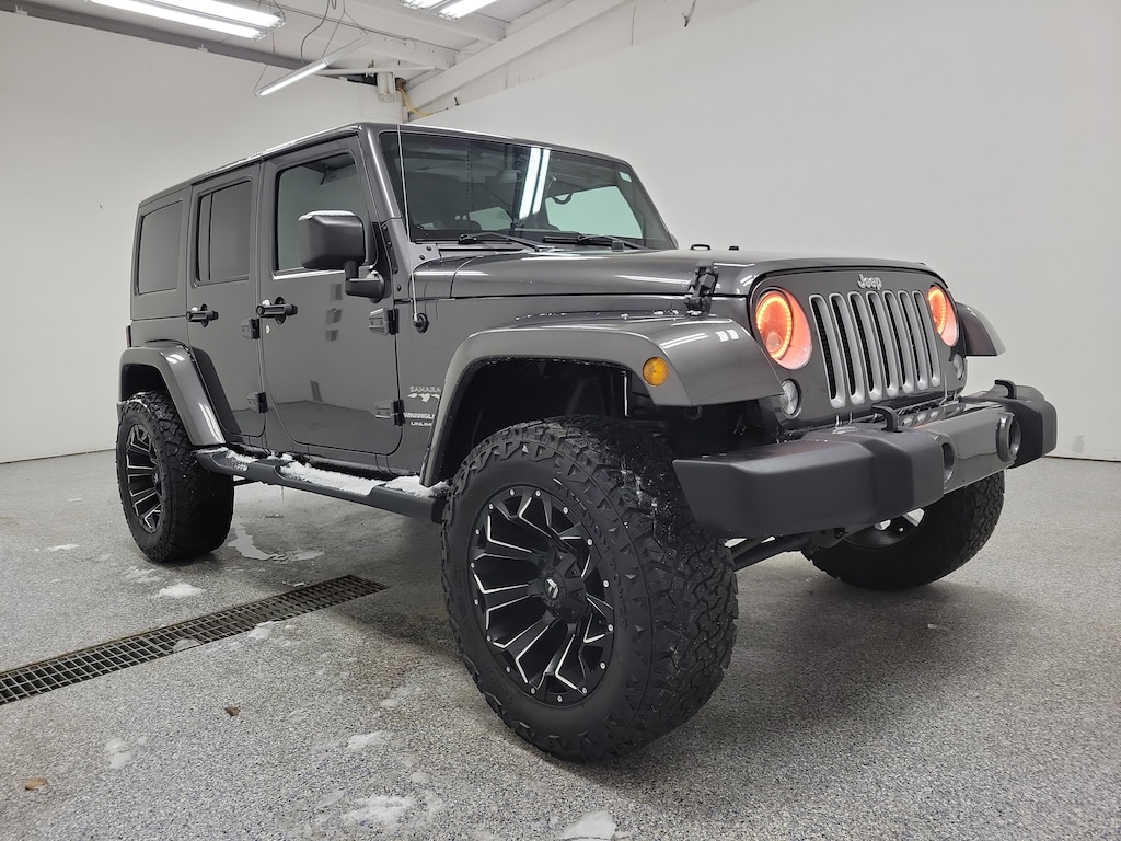 Used 2018 Jeep Wrangler JK Unlimited Sahara