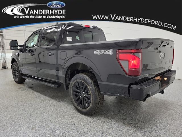 2025 Ford F-150 XLT photo 2