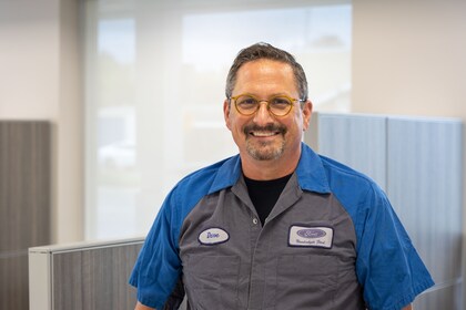 Staff member David Durst from ID_679986e74e64