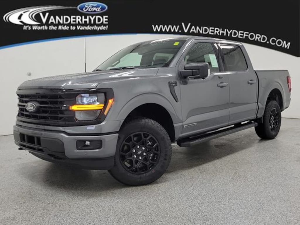 New 2025 Ford F-150 XLT Truck