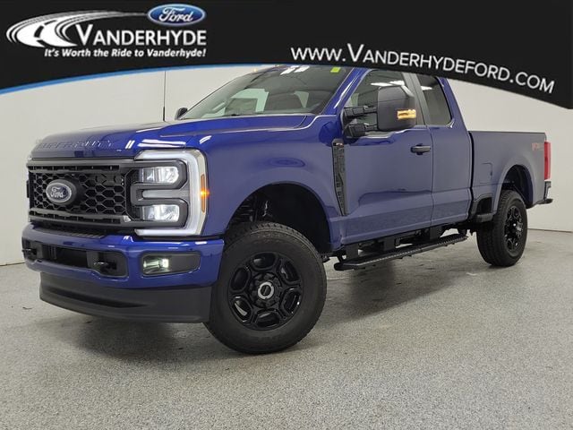 2026 Ford F-250 Super Duty XL's photo