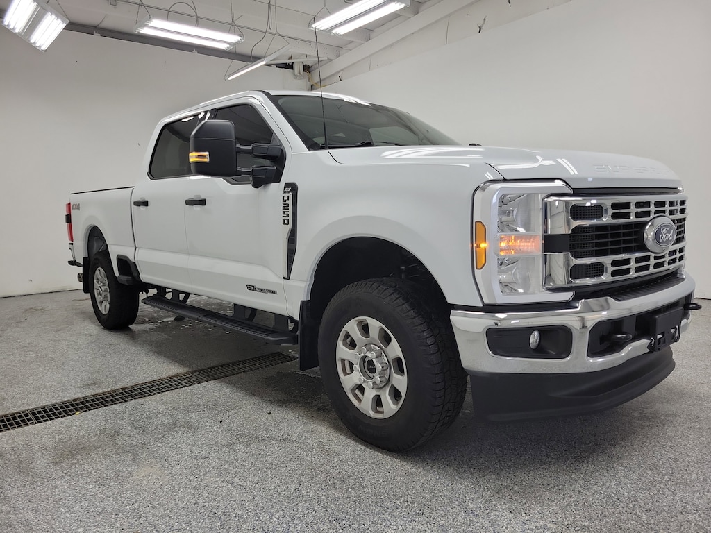 Used 2024 Ford Super Duty F-250 SRW XLT Truck