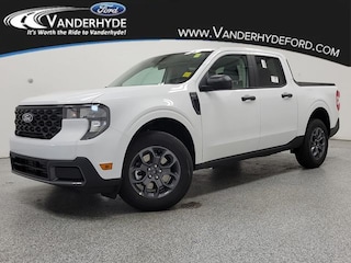 2025 Ford Maverick XLT Truck