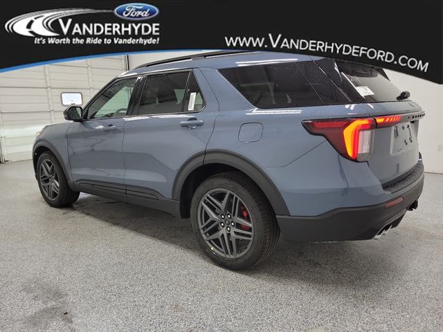 2025 Ford Explorer ST photo 2