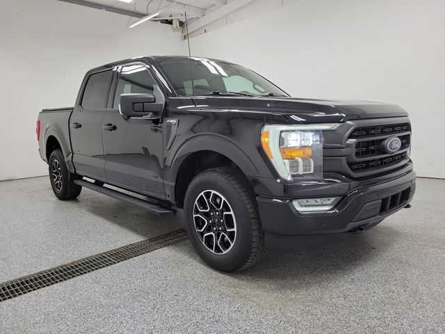 2022 Ford F-150 XLT photo 2