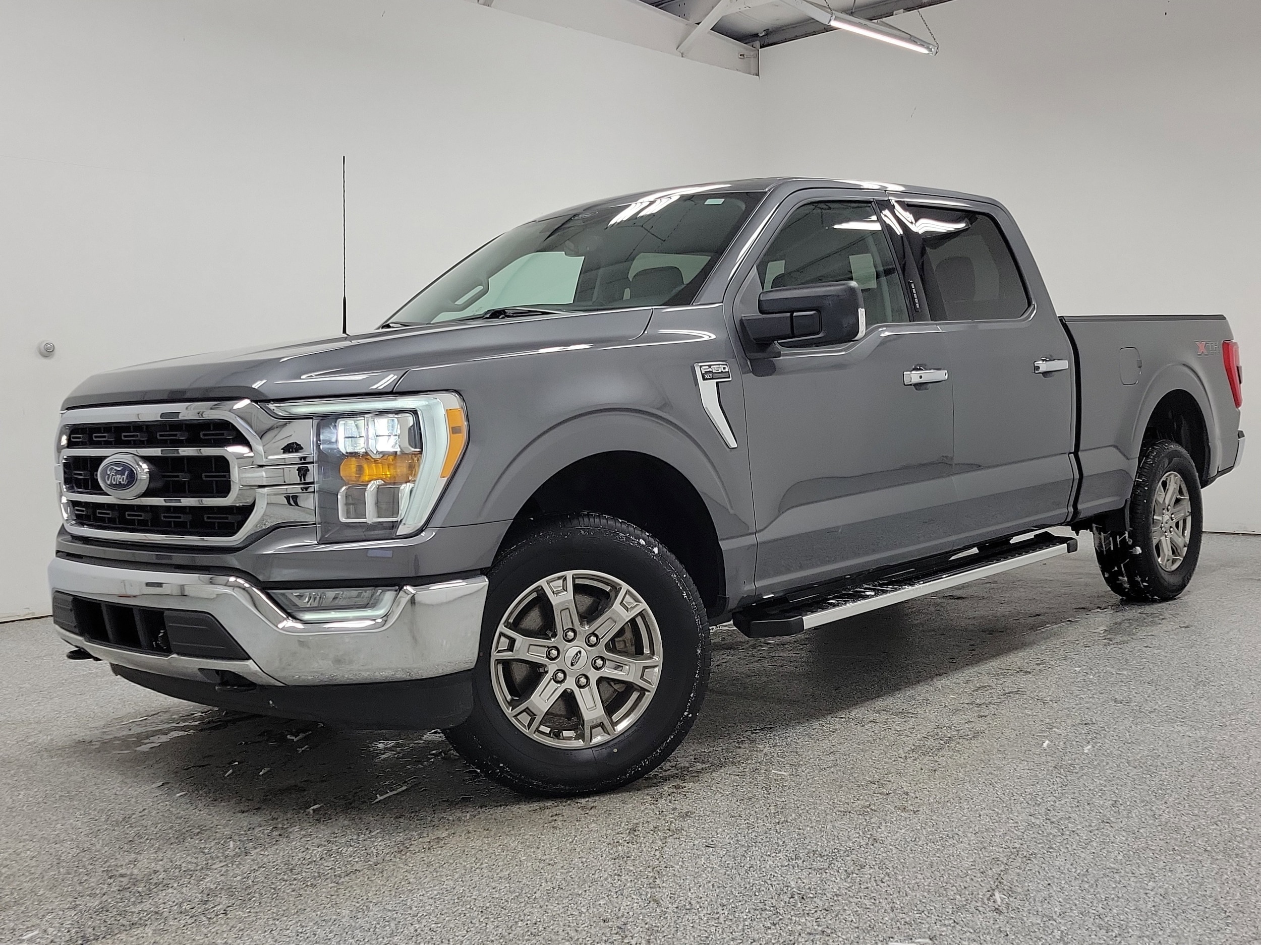 2022 Ford F-150 XLT's photo