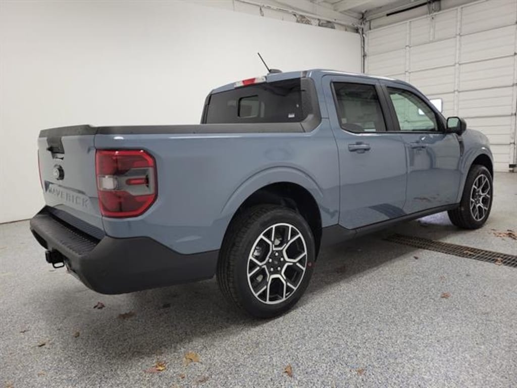 New 2025 Ford Maverick Lariat TRUCK