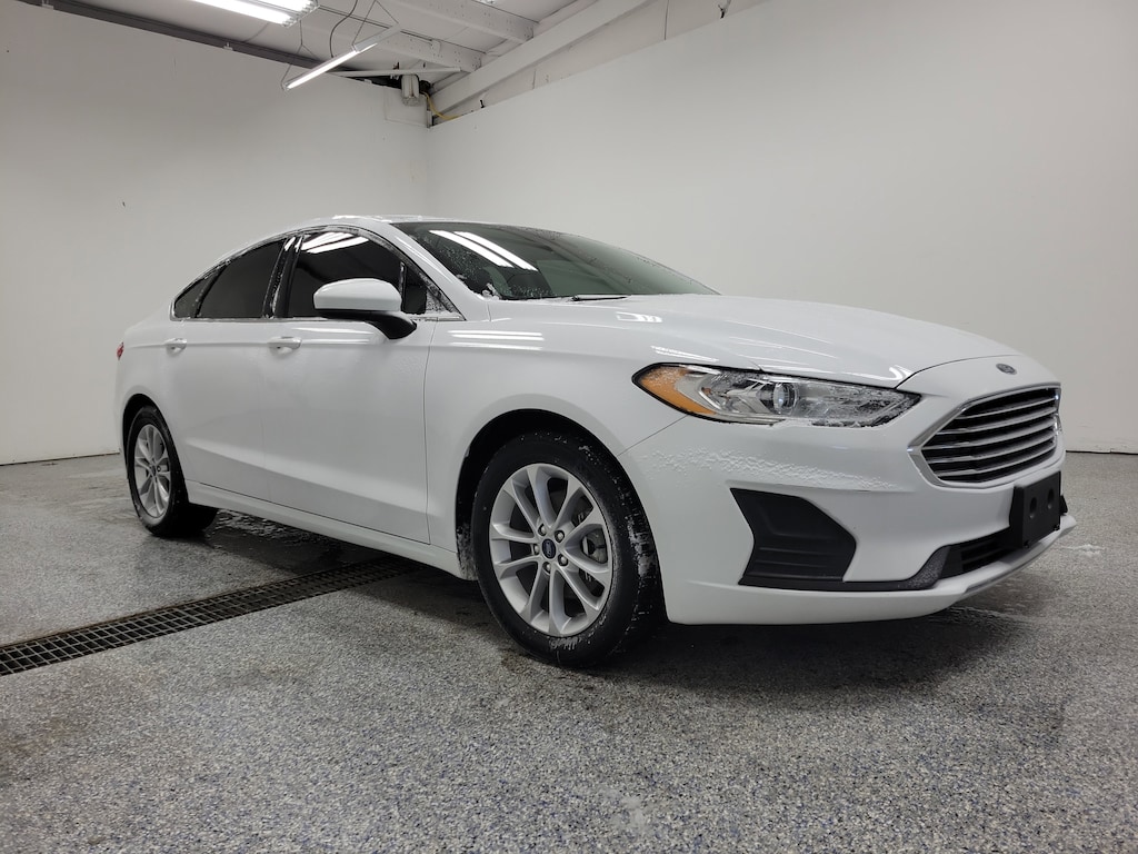 Used 2020 Ford Fusion SE Sedan