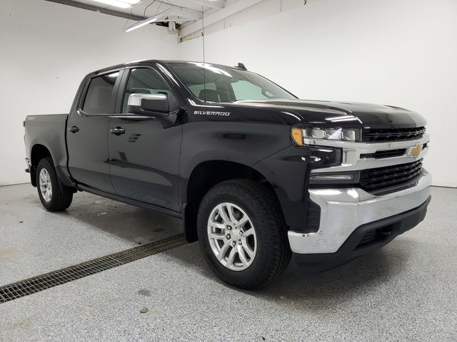 2020 Chevrolet Silverado 1500 LT photo 2