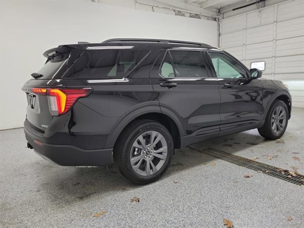 New 2026 Ford Explorer Active SUV