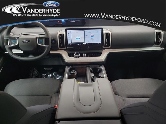 2025 Ford Expedition Active - Photo 15
