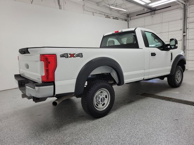 2019 Ford F-350 photo 3