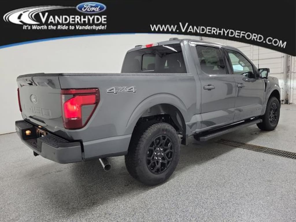 New 2025 Ford F-150 XLT Truck