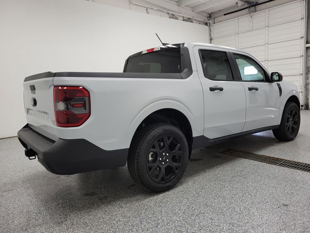 2025 Ford Maverick XLT photo 2