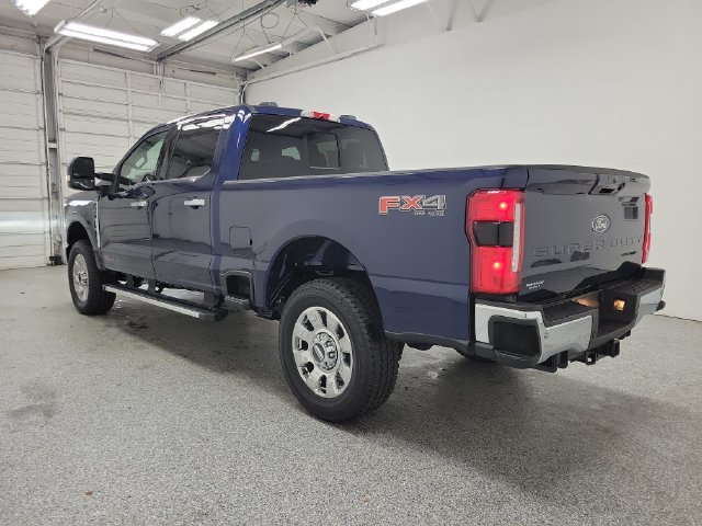 New 2027 Ford F-250SD Lariat Truck