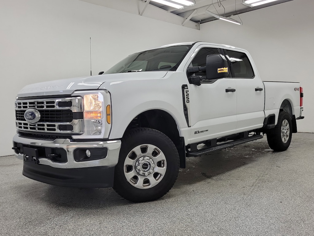 Used 2024 Ford Super Duty F-250 SRW XLT Truck
