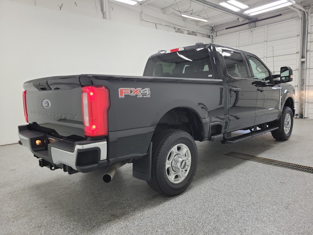 Used 2025 Ford Super Duty F-350 SRW Truck