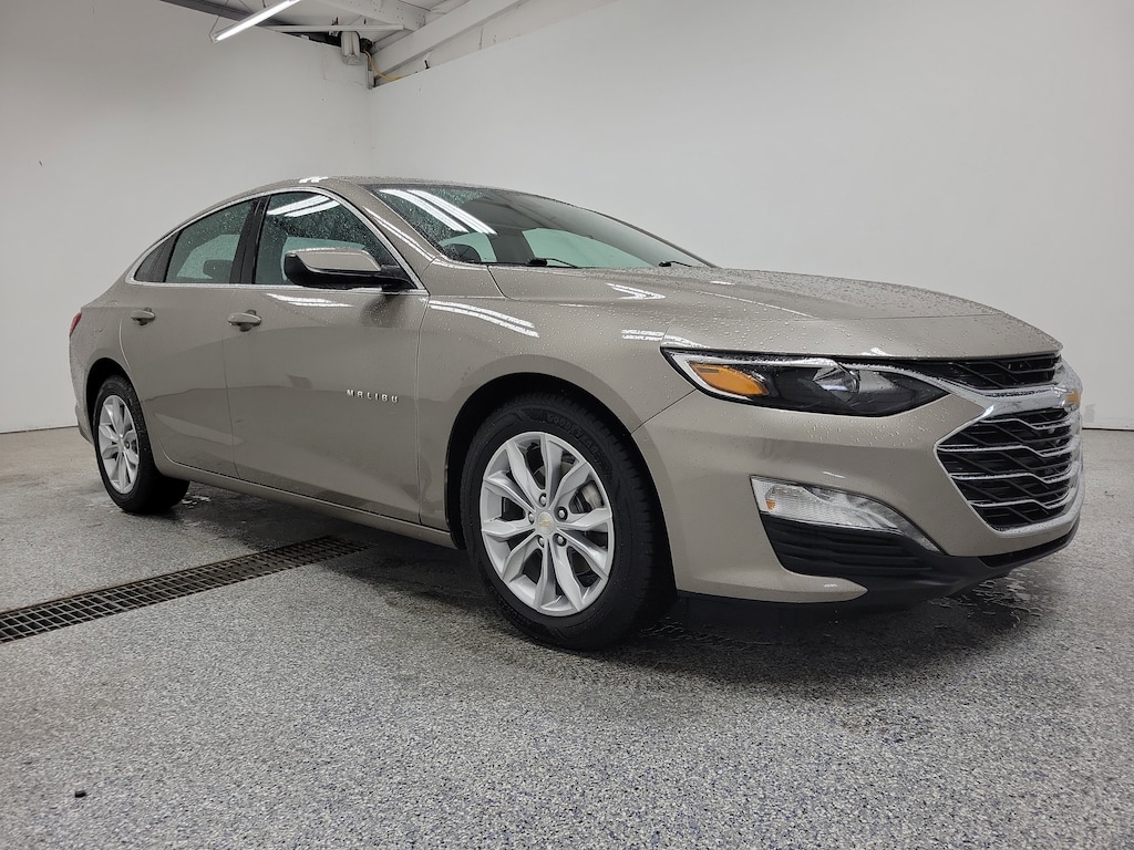Used 2024 Chevrolet Malibu LT Car