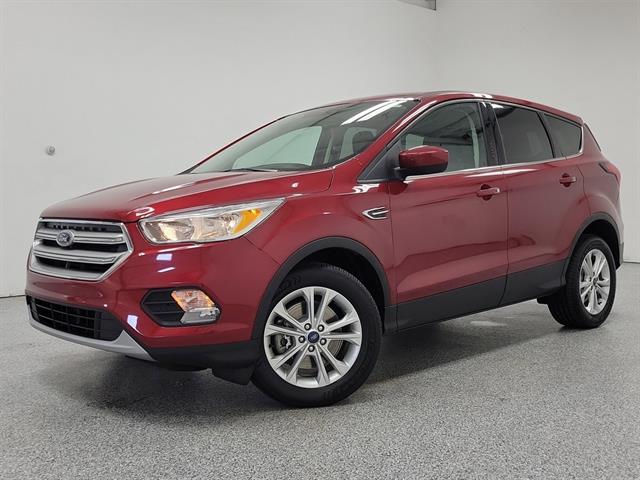 2019 Ford Escape SE's photo