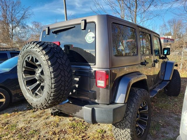 2018 Jeep Wrangler Unlimited Sahara photo 3