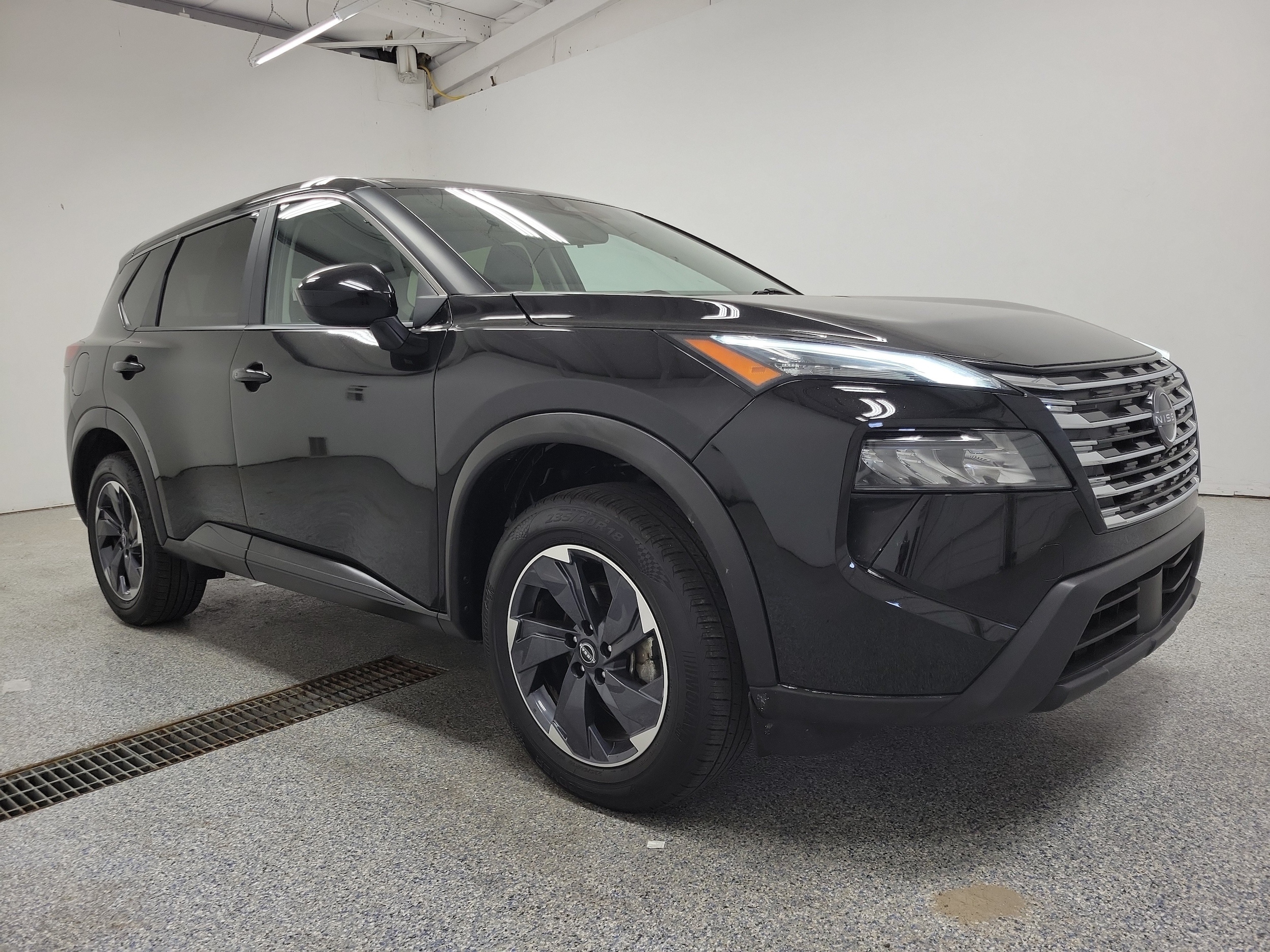 Used 2024 Nissan Rogue SV with VIN JN8BT3BB4RW432220 for sale in Cedar Springs, MI