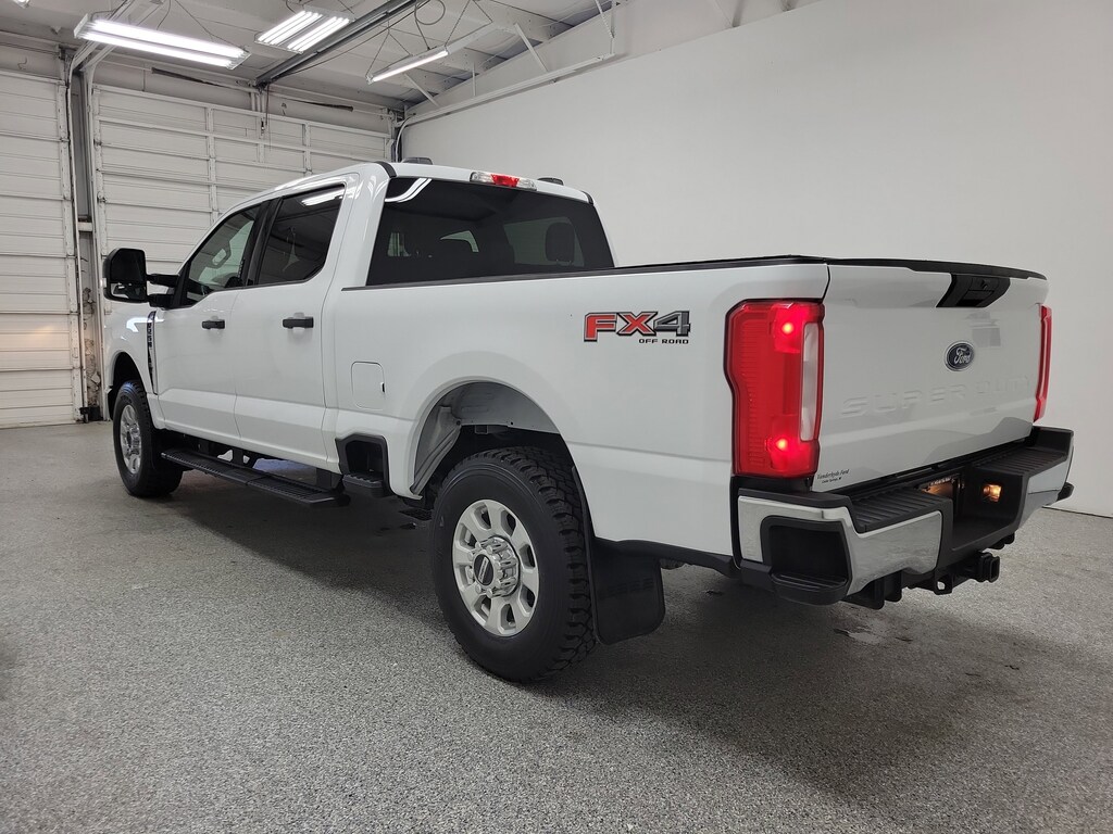 Used 2024 Ford Super Duty F-250 SRW XLT Truck