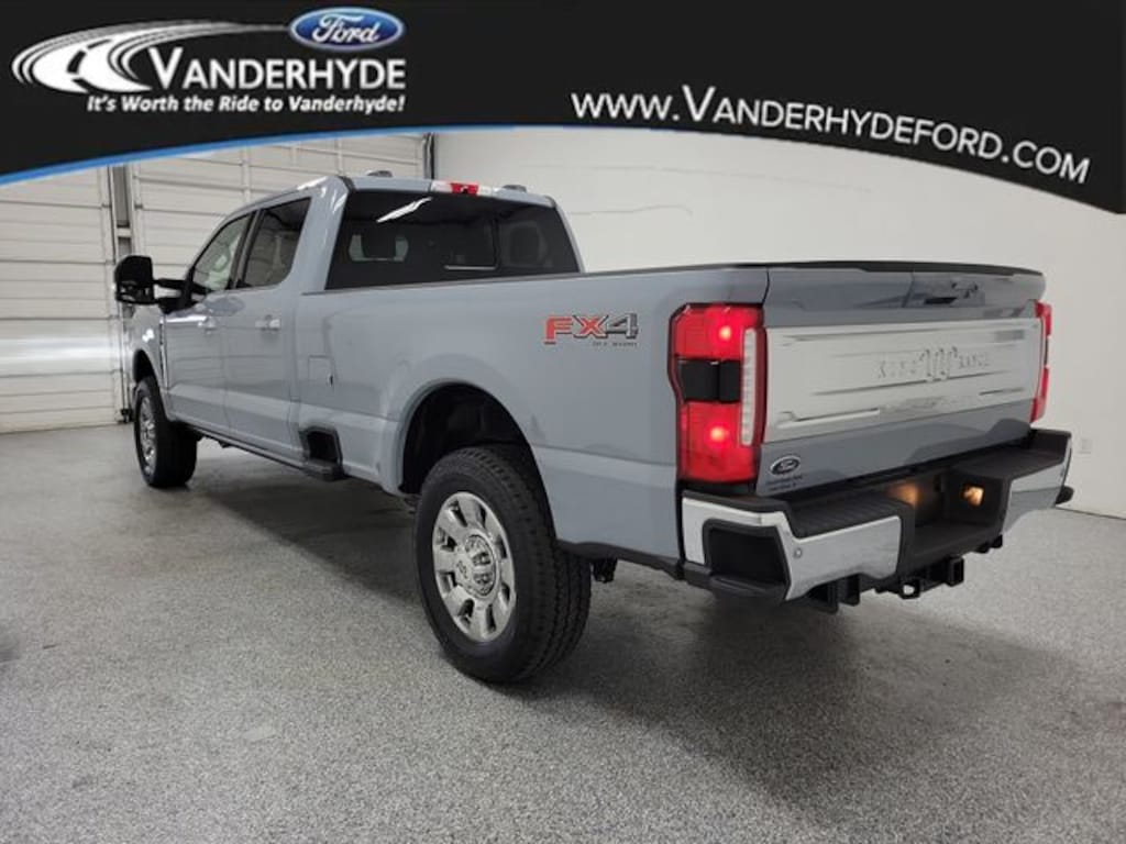 New 2026 Ford Super Duty F-350 SRW King Ranch Truck