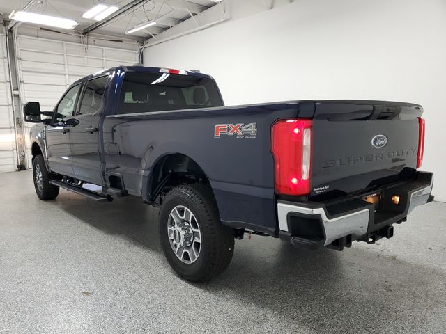 2025 Ford F-350 photo 4